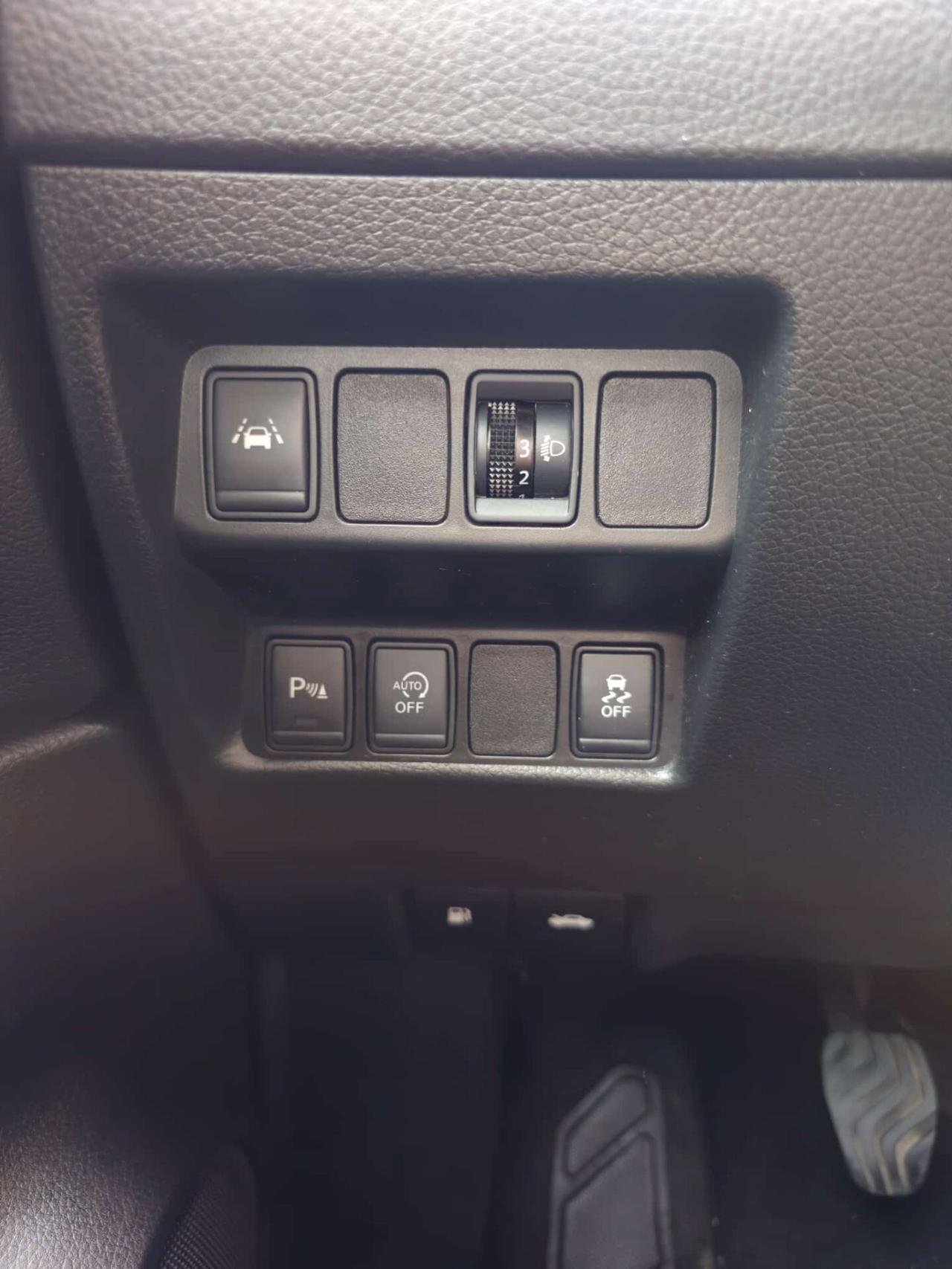 Nissan Qashqai 1.5 dCi N-Connecta