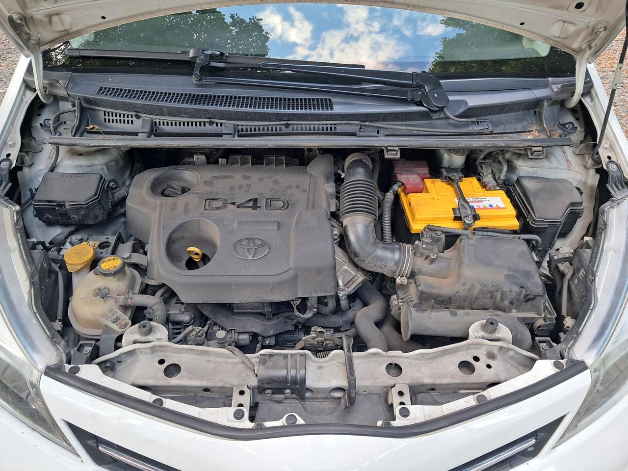 TOYOTA YARIS 1.4 D 2013