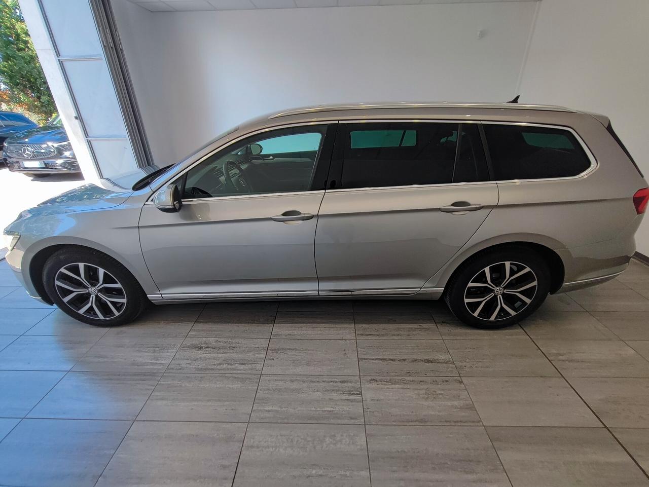 Volkswagen Passat Variant 2.0 TDI DSG Highline BlueMotion Technology