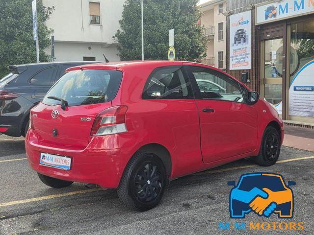 TOYOTA Yaris 1.0 3 porte Now Eco
