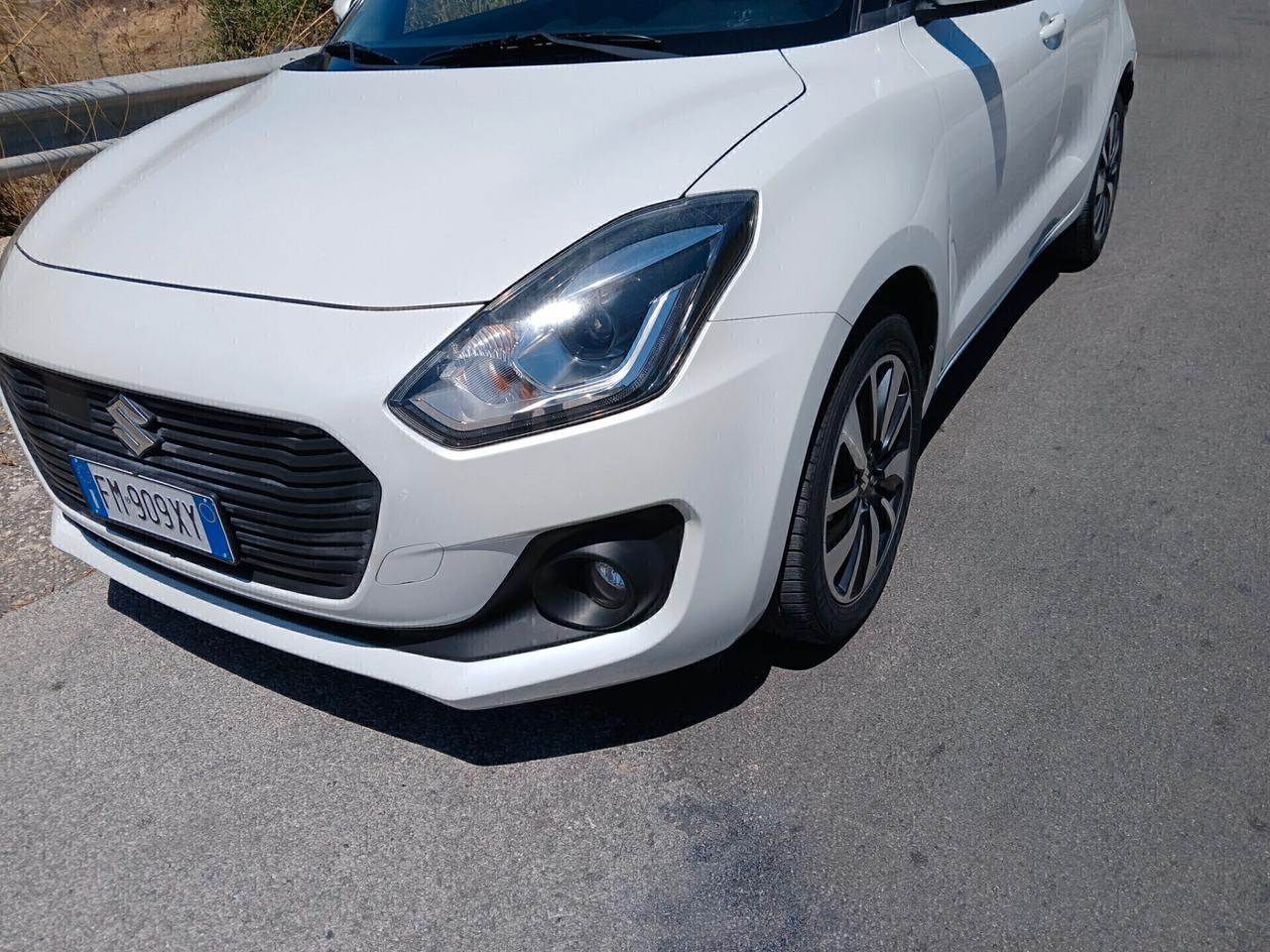 Suzuki Swift 1.2 Hybrid Top