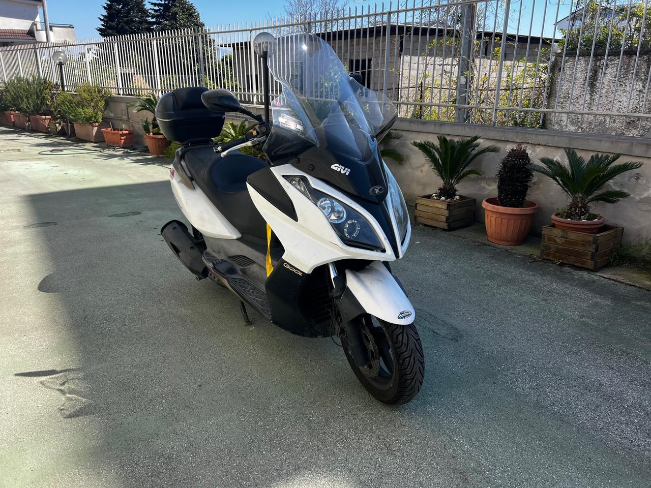 Kymco Downtown 300i