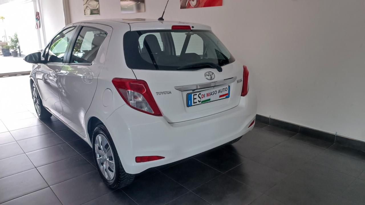 Toyota Yaris 1.0 5 porte