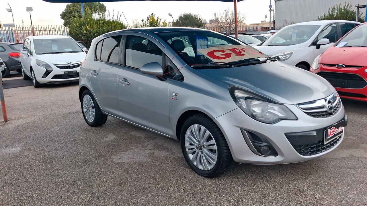 Opel Corsa 1.2 benzina gpl