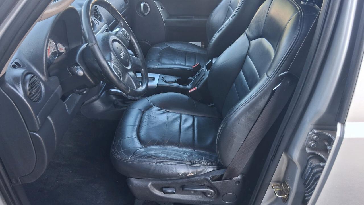 Jeep Cherokee 2.8 CRD Sport
