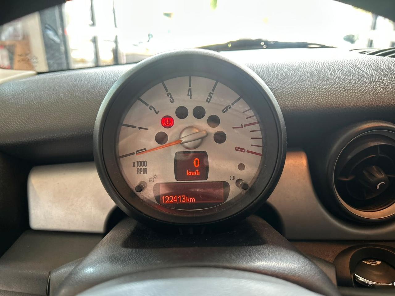 Mini 1.6 16V One (72kW)