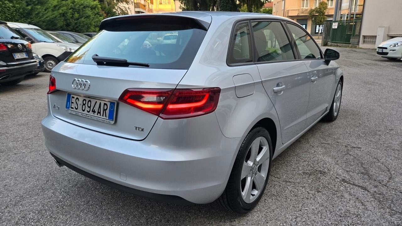 Audi A3 1.6 TDI S tronic Ambition