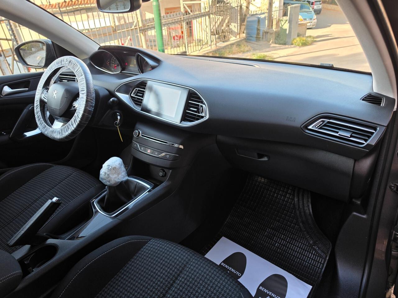 Peugeot 308 BlueHDi 100 S&S FULL