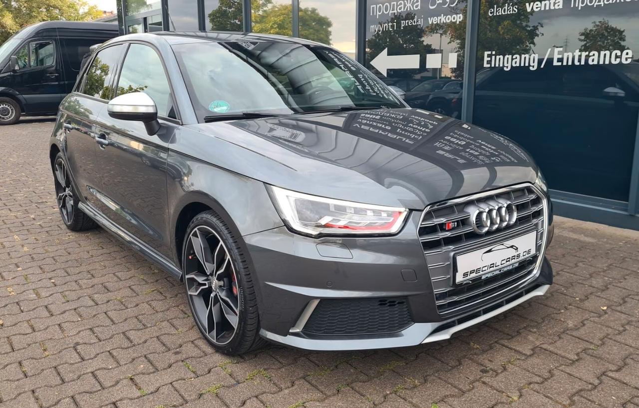 Audi A1 S1 SPB 2.0 TFSI quattro-NAVI