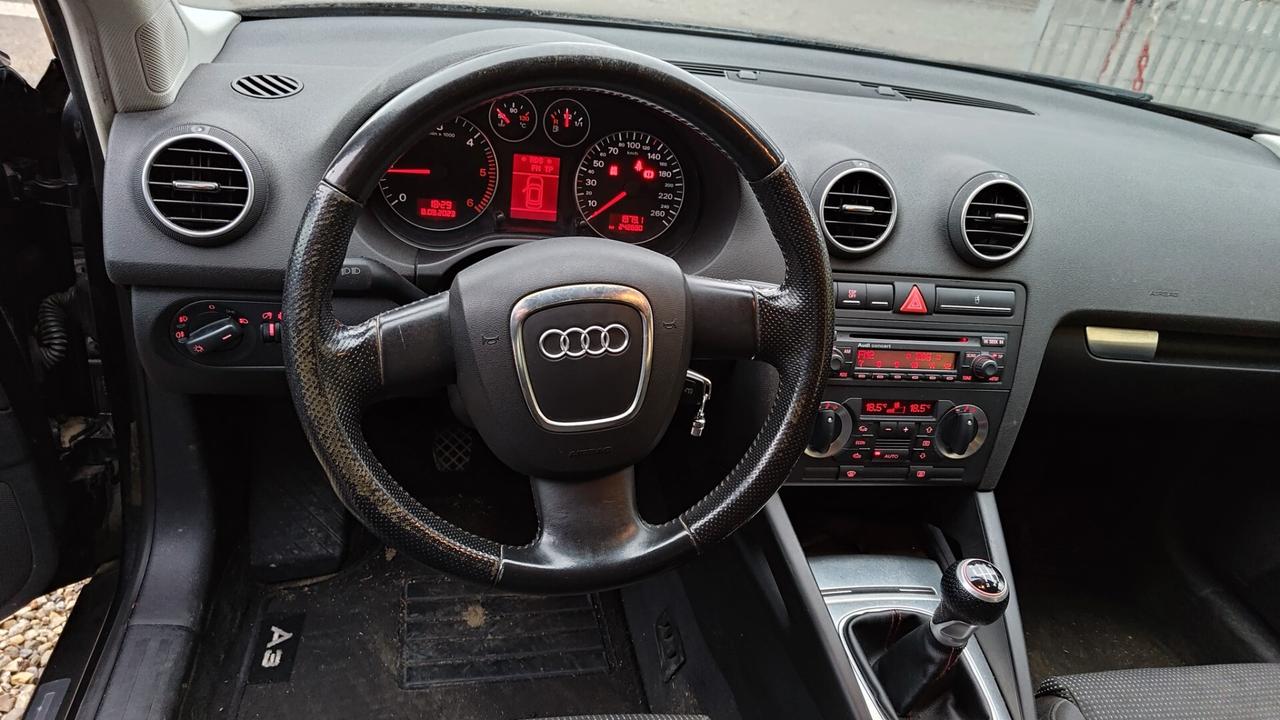 Audi A3 SPB 2.0 16V TDI quattro Ambition