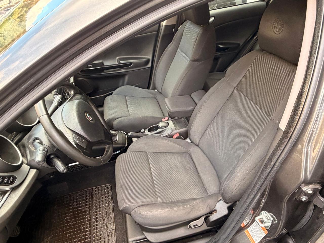 Alfa Romeo Giulietta 1.6 JTDm-2 105 CV Distinctive