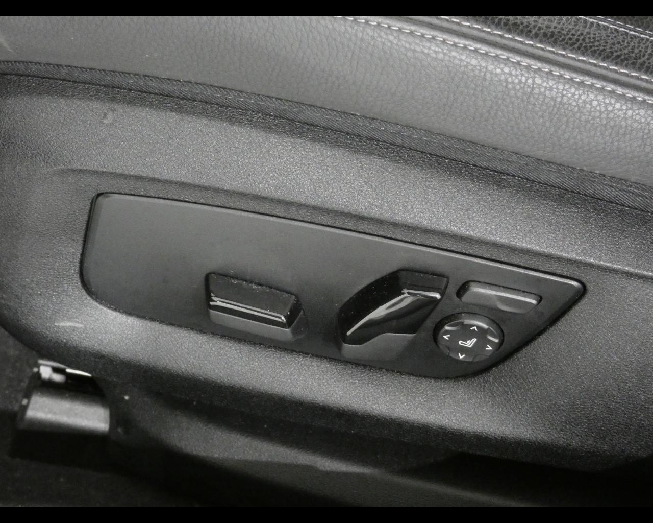 BMW Serie 5(G30/31/F90) - 530d 48V xDrive Touring Msport