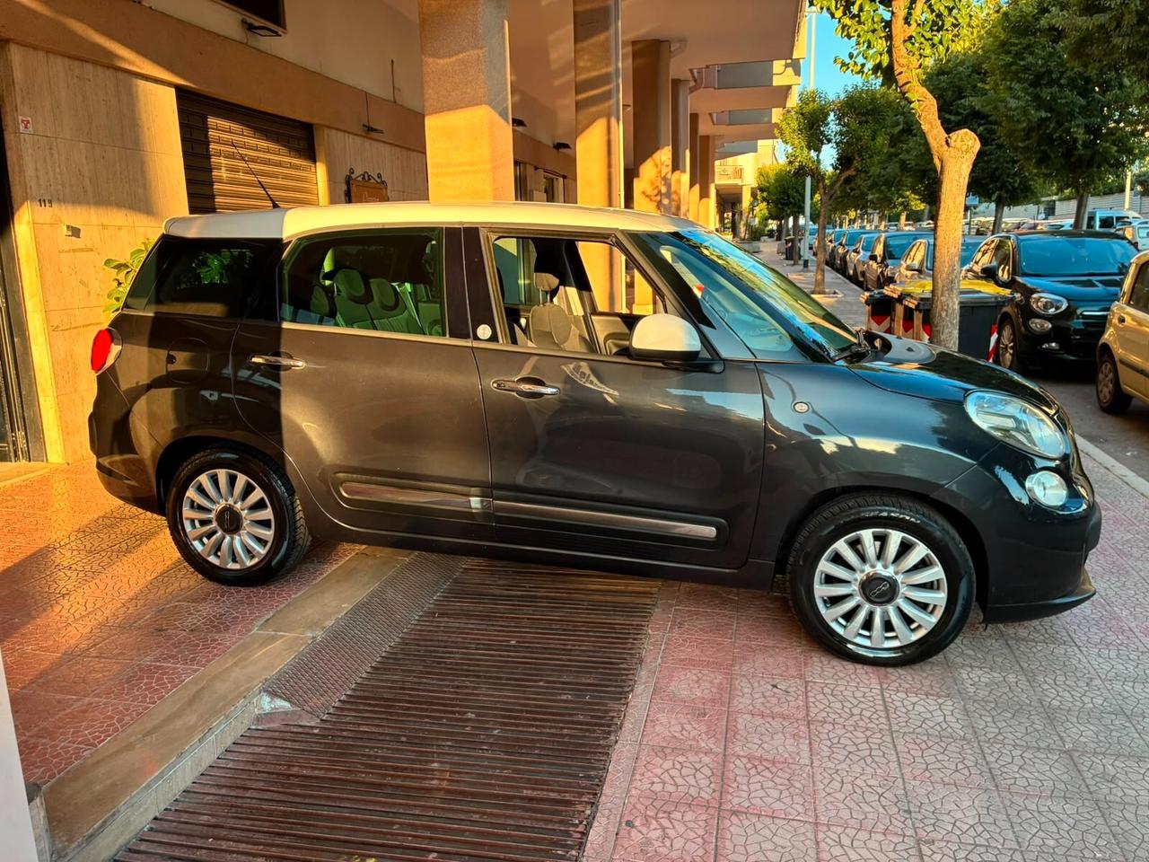 Fiat500L Living1.6Mjet120CV 7posti perfetta-16