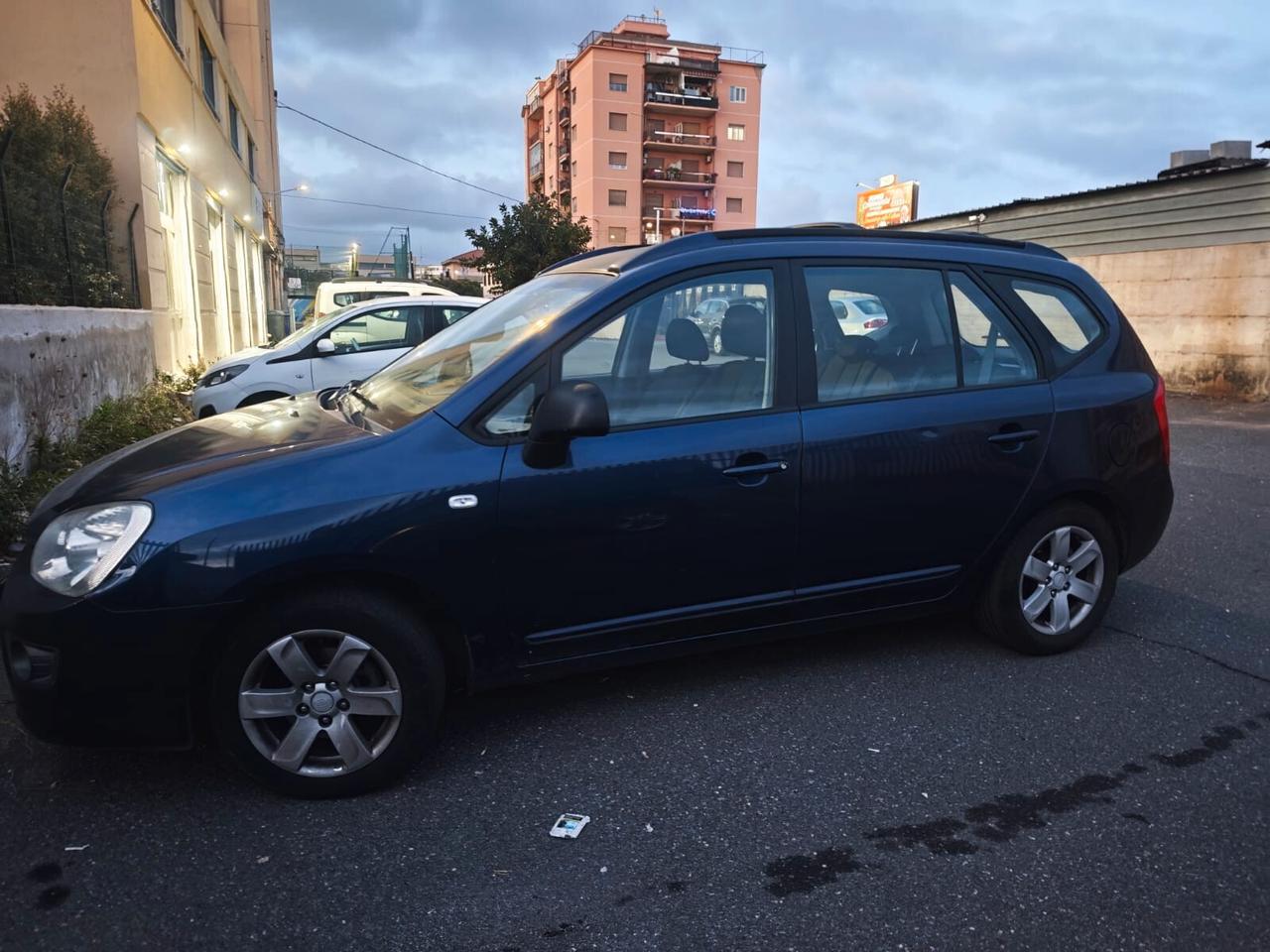 Kia Carens 2.0 16V CRDi