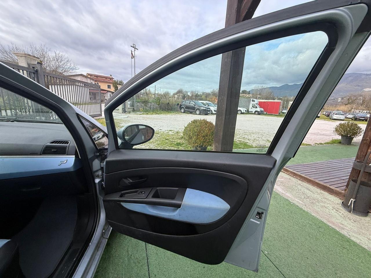 FIAT GRANDE PUNTO 5P