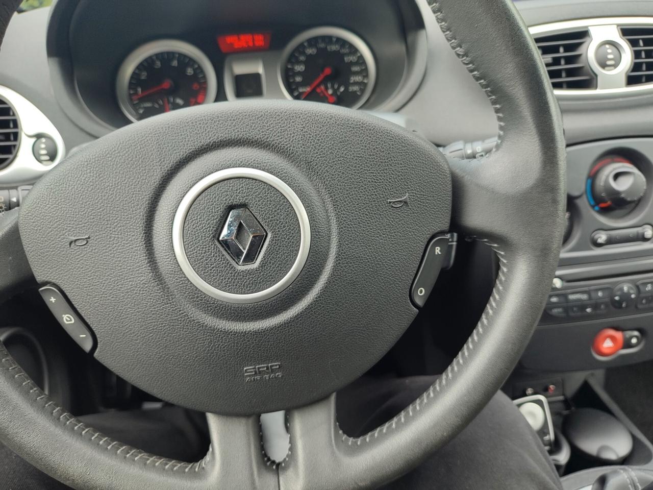 RENAULT CLIO DEL 2010 1.2BENZINA MOLTO BELLA
