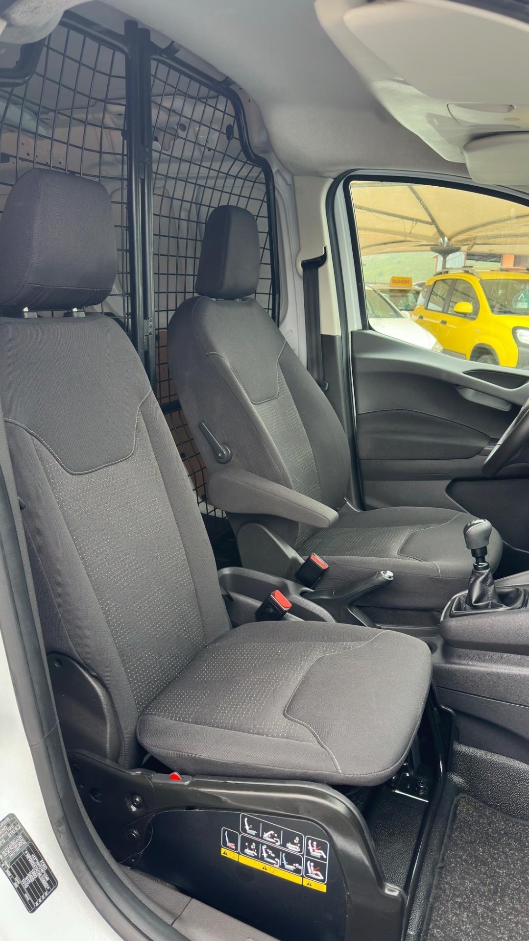 Ford Transit Courier 1.5 TDCi 75CV Van Trend