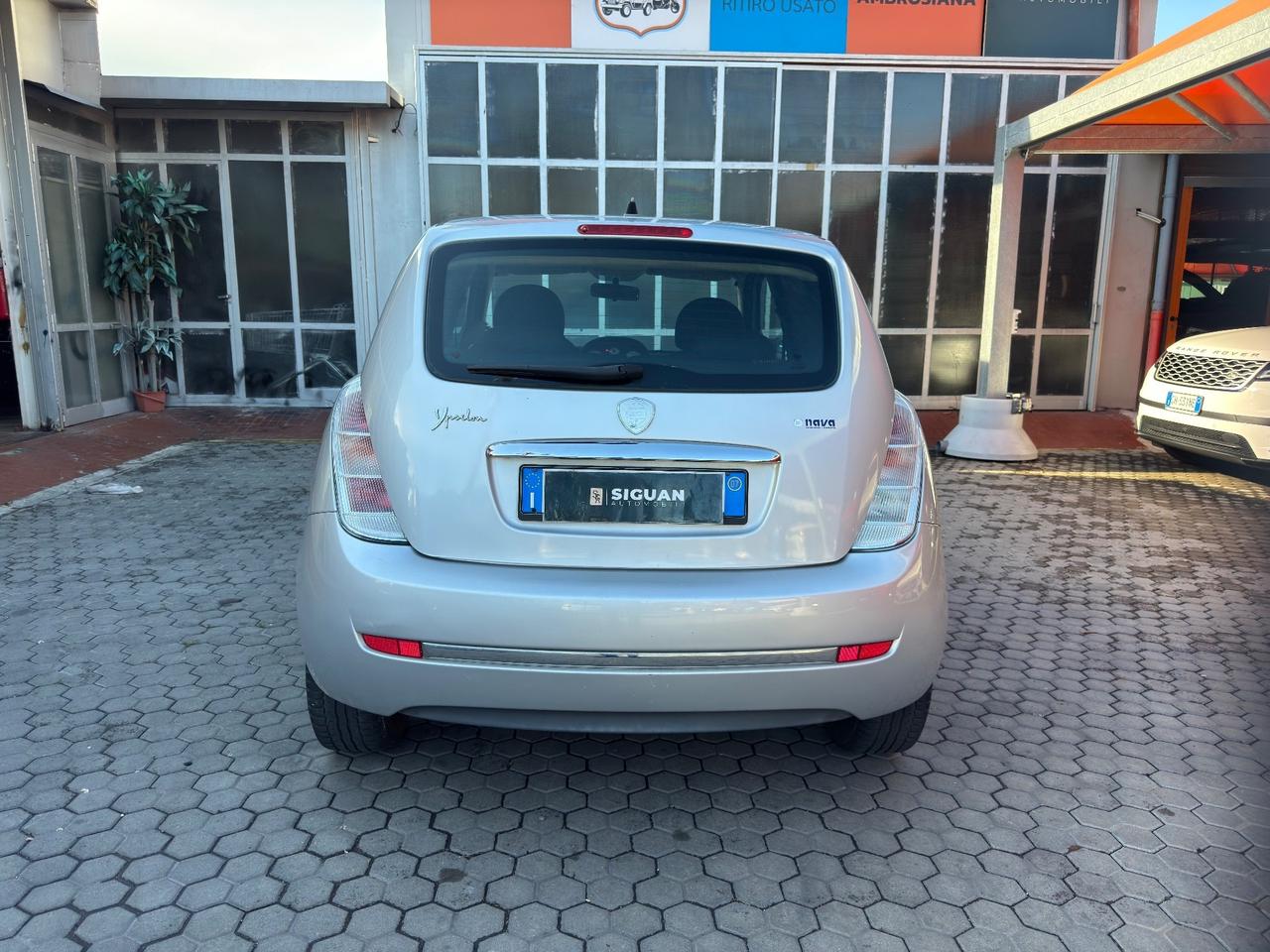 Lancia Ypsilon ADATTA A NEOPATENTATI 1.2 Argento