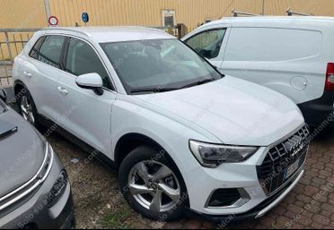 Audi Q3 40 TDI quattro S tronic Business