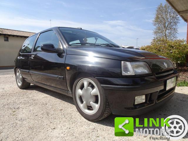 RENAULT Clio 1.8i 16V