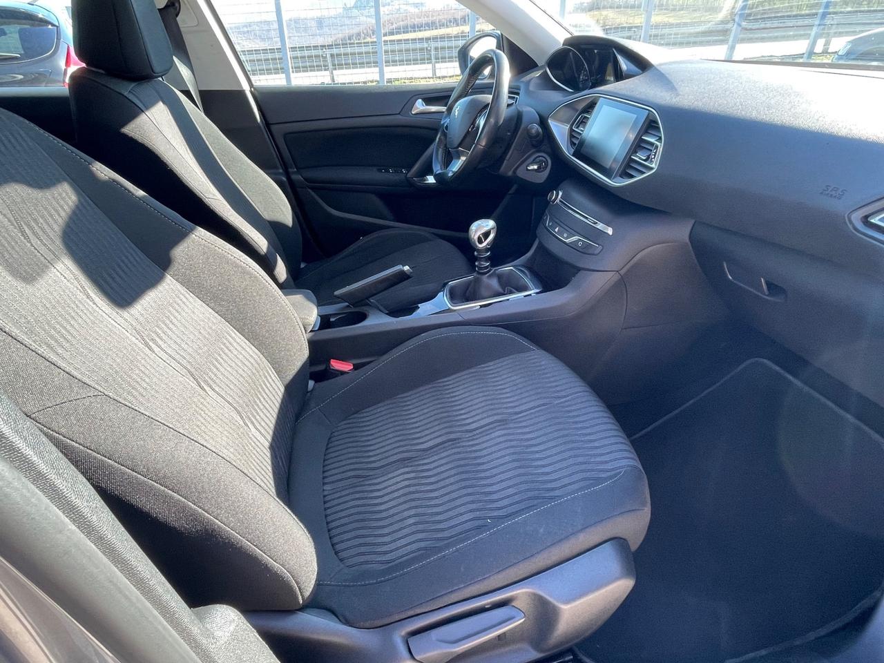 Peugeot 308 1.6 e-HDi 115 CV Stop&Start Business