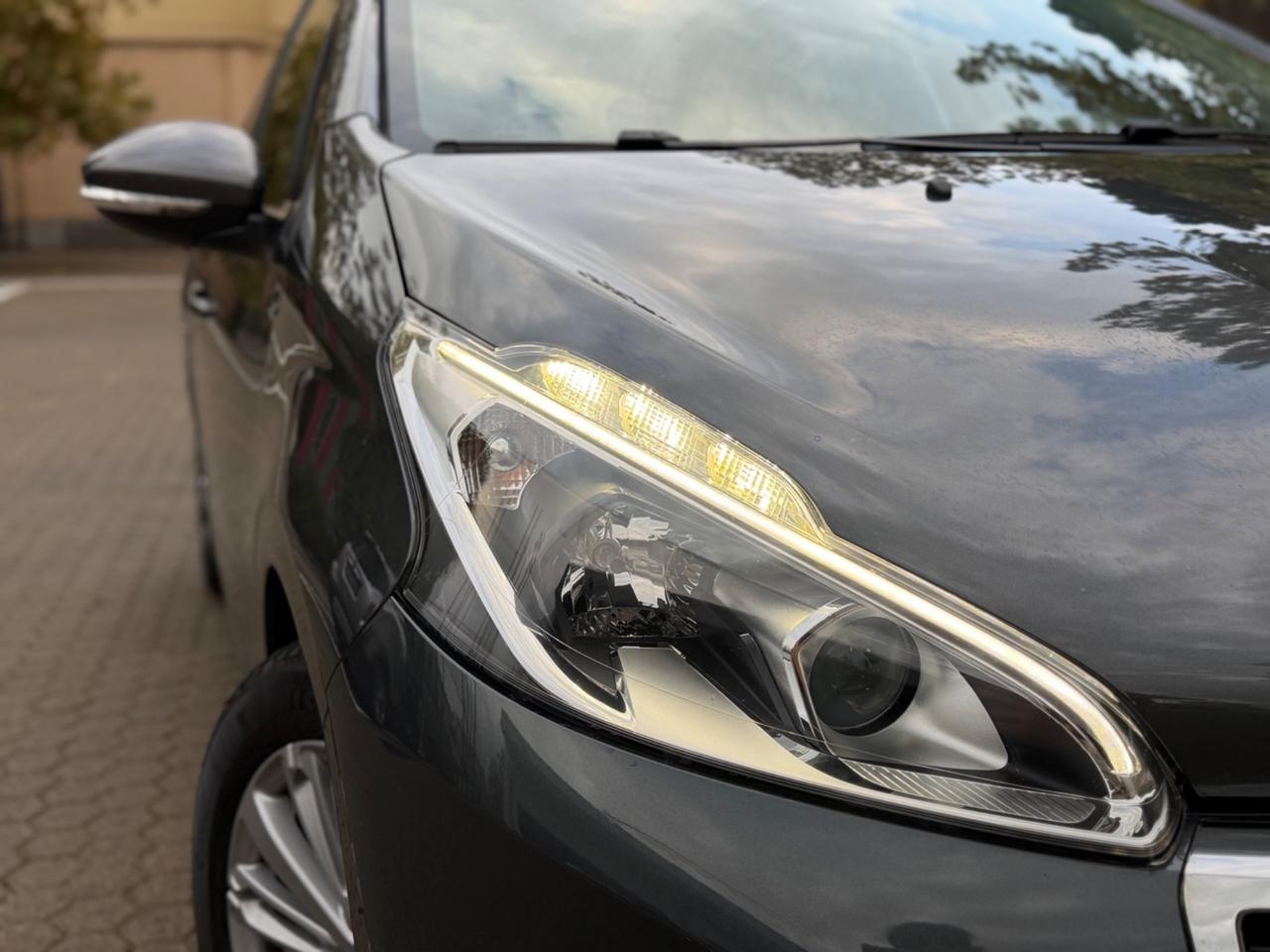 Peugeot 208 1.4hdi 75cv Diesel - euro6 - 2016
