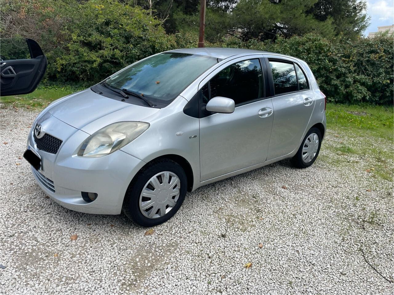 Toyota Yaris 1.4 D-4D 5 porte Sol
