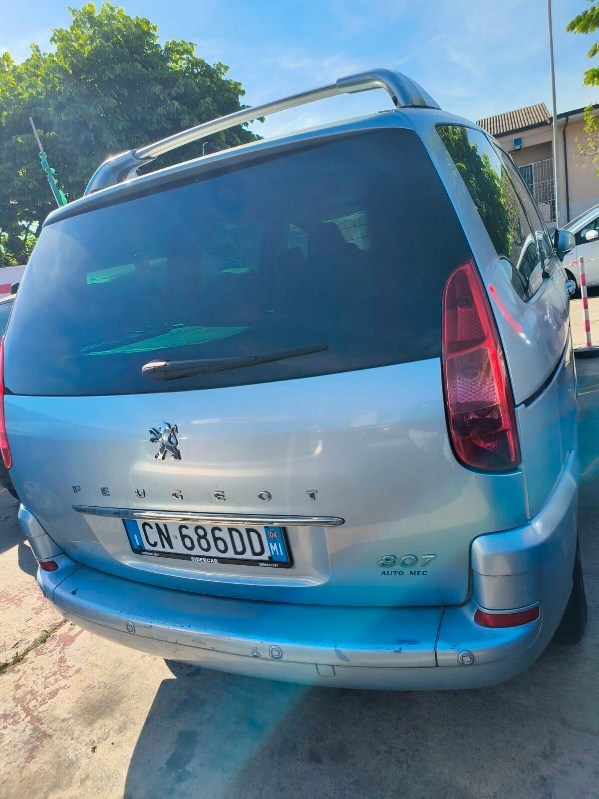 Peugeot 807 2.2 HDi FAP SV
