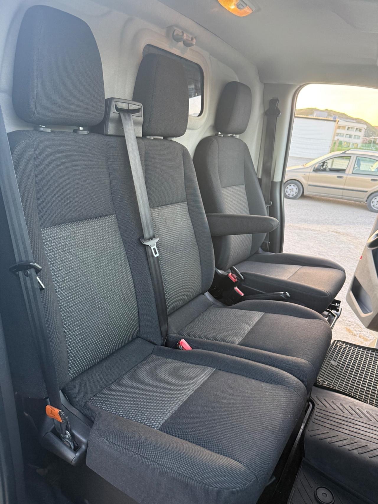 Ford Transit Custom 250 2.2 TDCi PC Furgone Entry