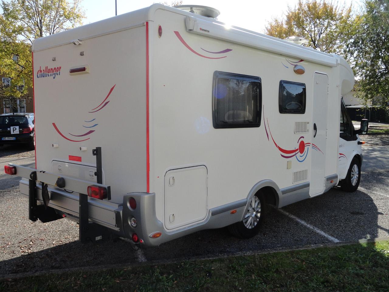 Challenger Genesis 42 Con letto nautico