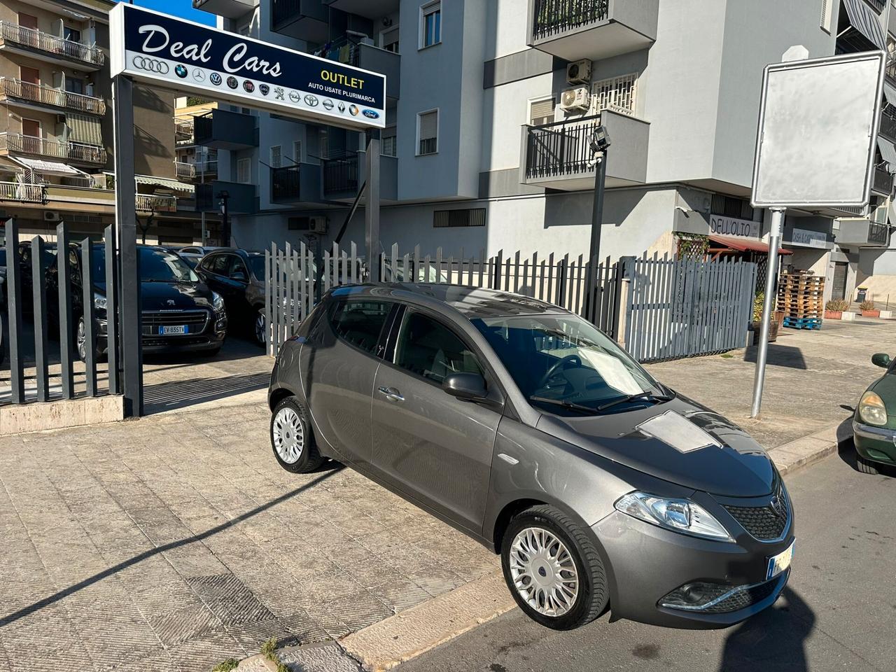 Lancia Ypsilon 1.3 MJT 16V 95 CV 5 porte S&S Gold