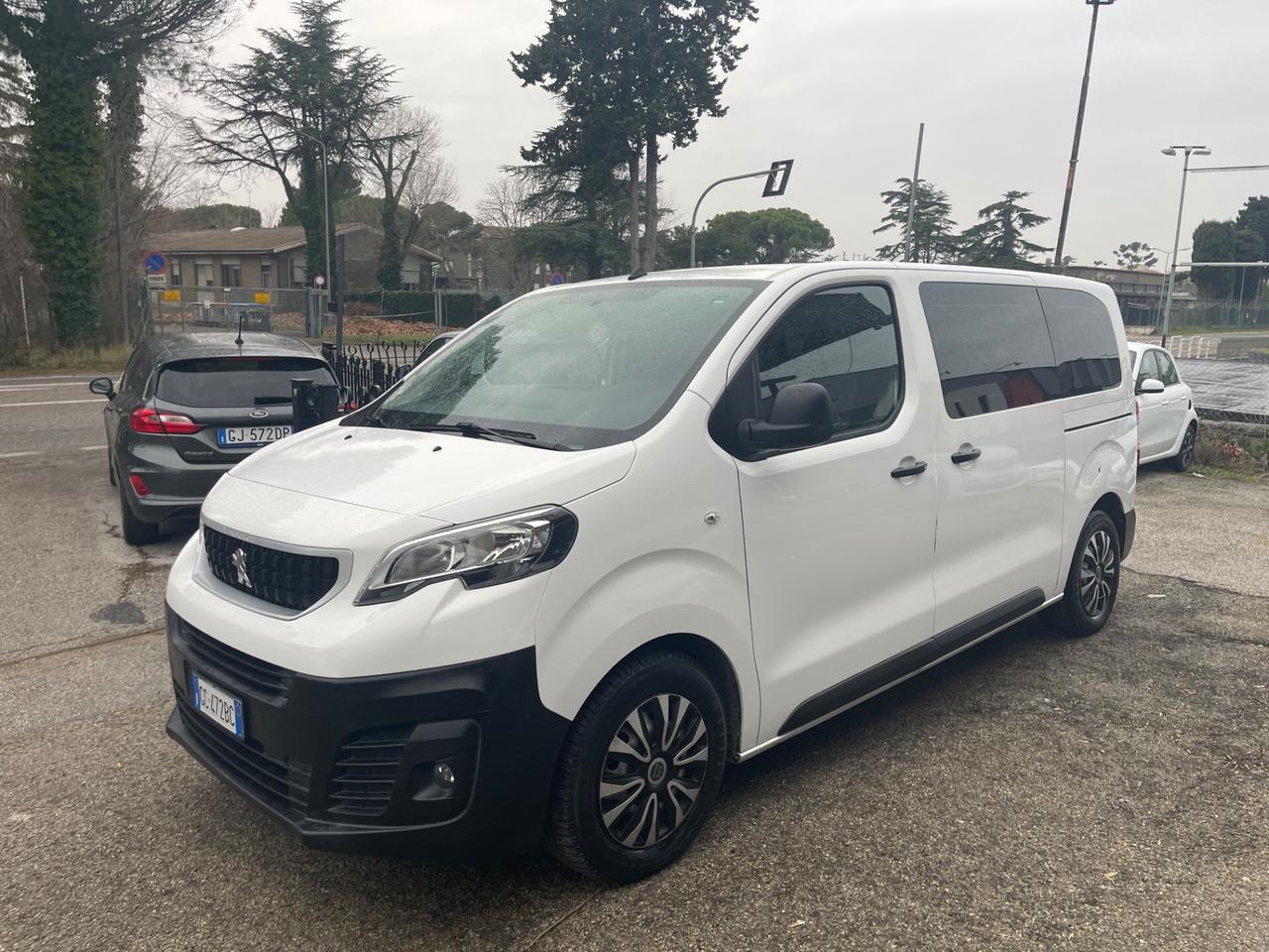 Peugeot Expert BlueHDi 120 S&S PC-TN Combi Compact