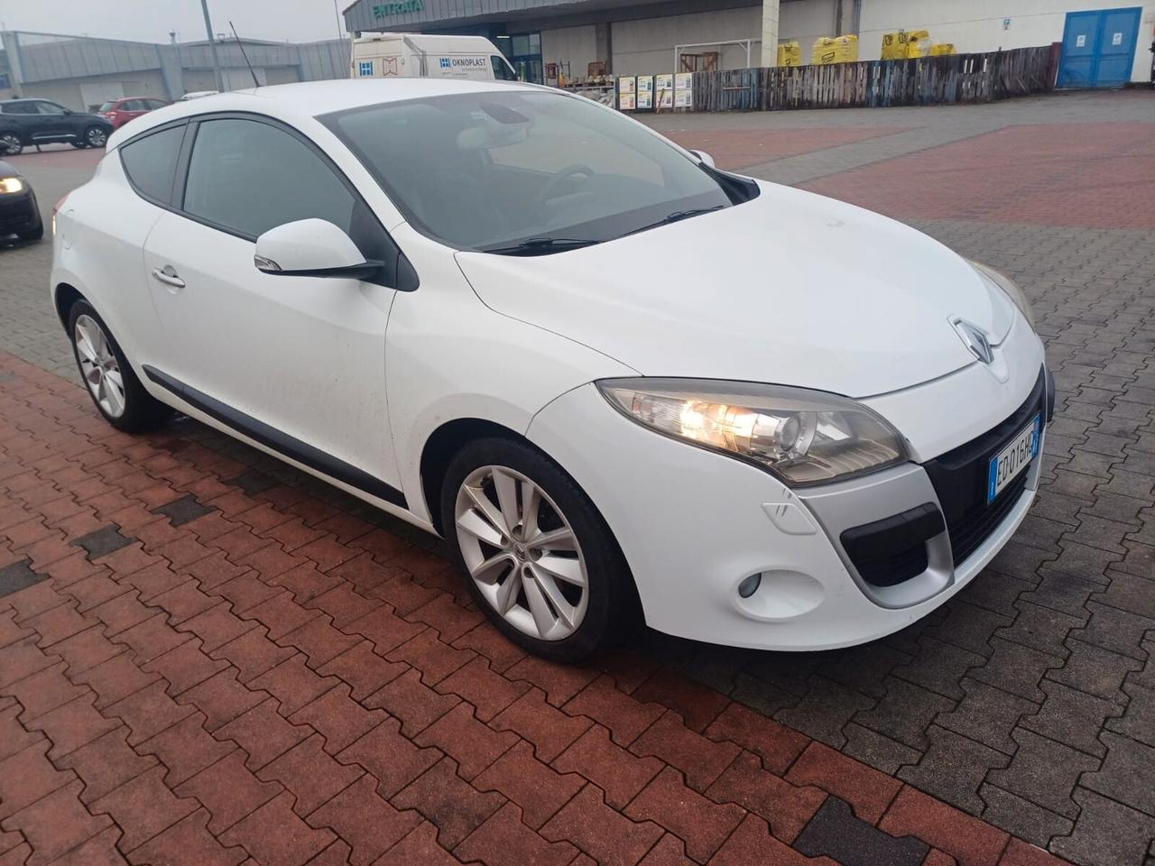 Renault Megane Mégane Coupé 1.9 dCi 130CV Luxe