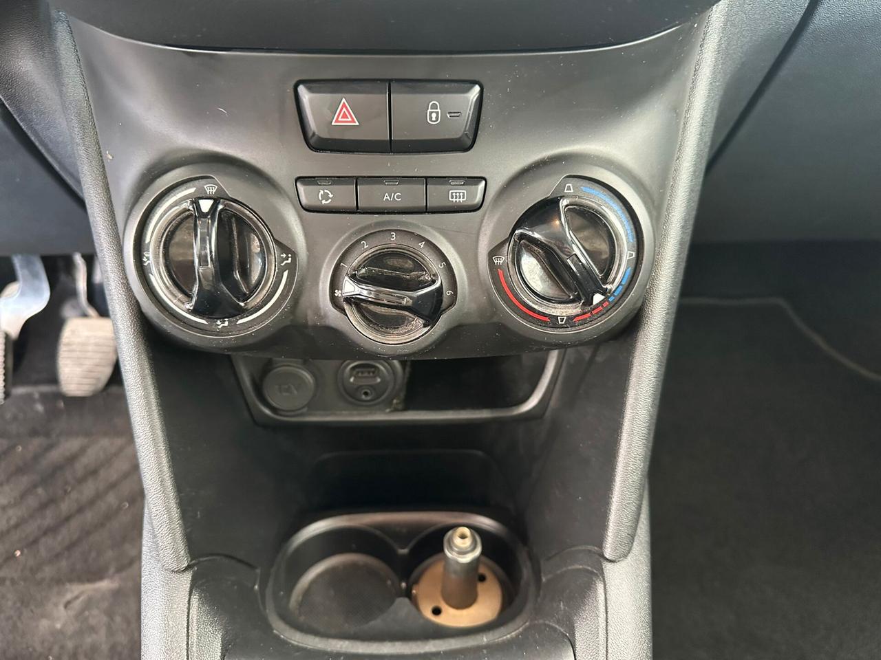 Peugeot 208 1.2 GPL 2016