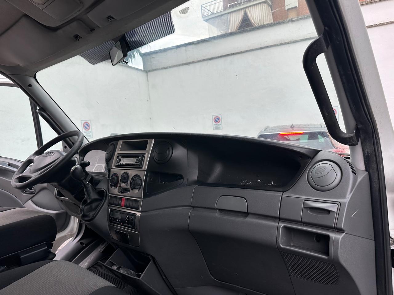 Iveco daily 3.0 mjt euro 5 allestimento autofficina mobile