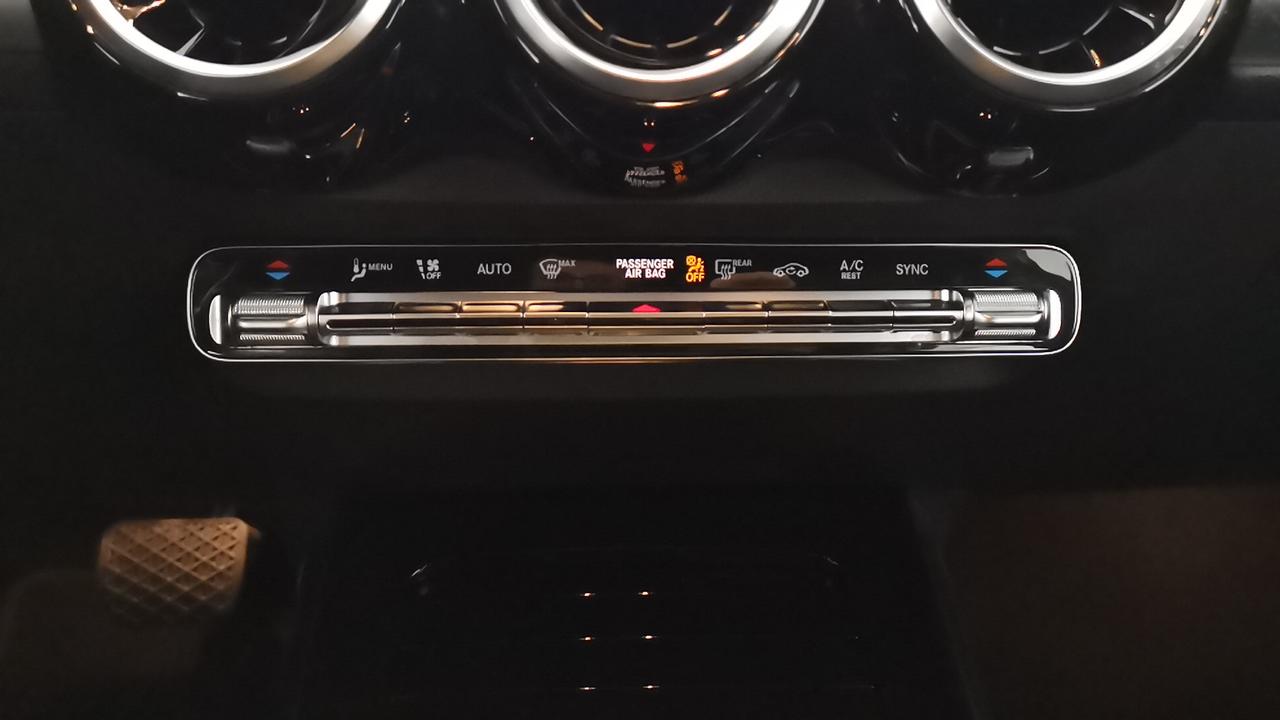 Mercedes-Benz GLB - X247 2019 - GLB 200 d Sport Plus auto