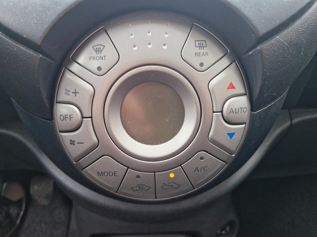 Nissan Micra 1.2 12V 5 porte Visia