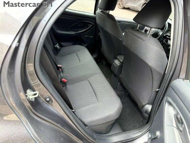 TOYOTA Yaris Yaris 1.5h Active Navi - Neopatentati Ok - GE354SX