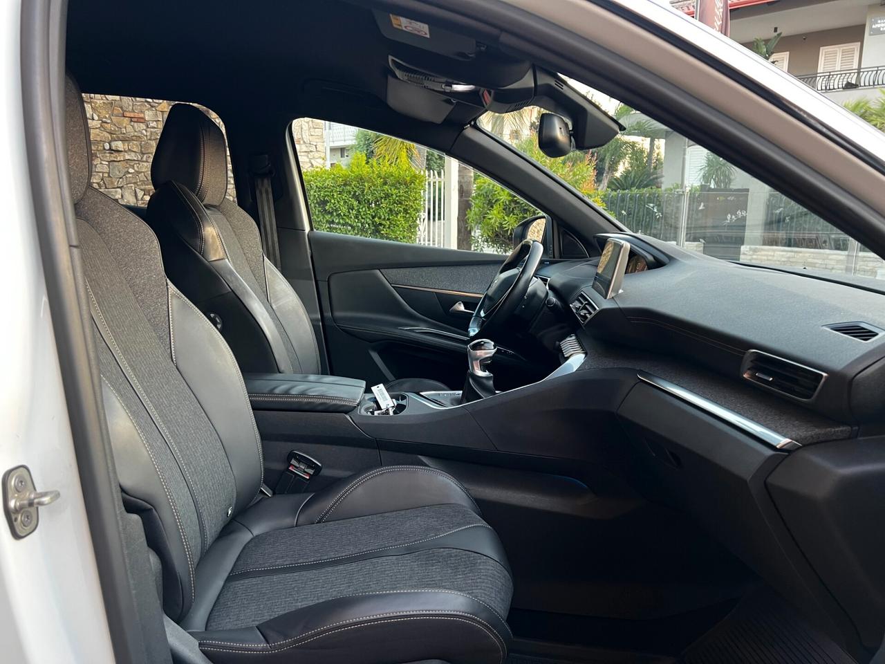 Peugeot 3008 BlueHDi 130 GT LINE- FULL