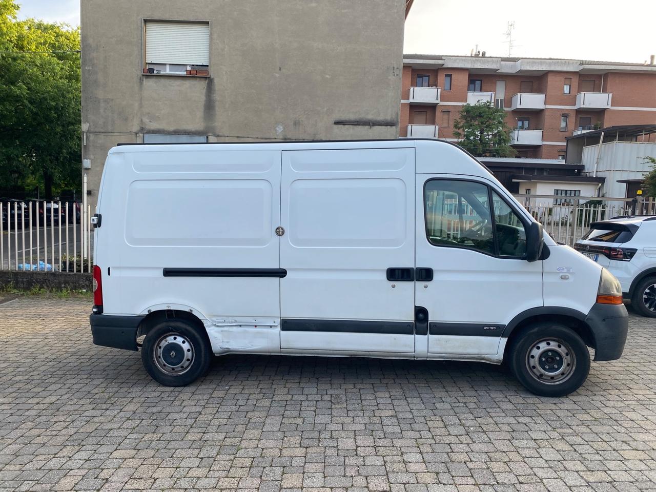 Renault Master T35/150 2.5 dci 146 Cv