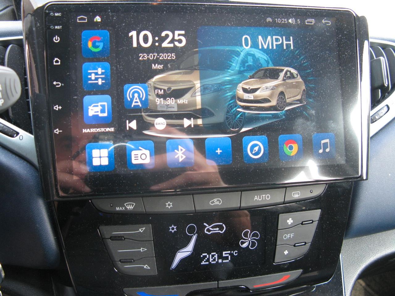 Lancia Ypsilon 1.0 FireFly 5 porte S&S Hybrid Gold