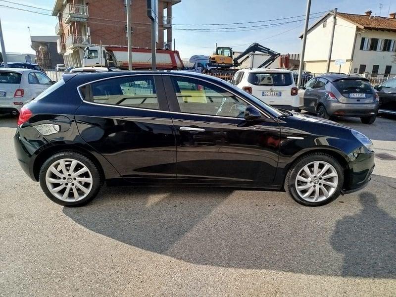 Alfa Romeo Giulietta 1.6 JTDm-2 120 CV Distinctive