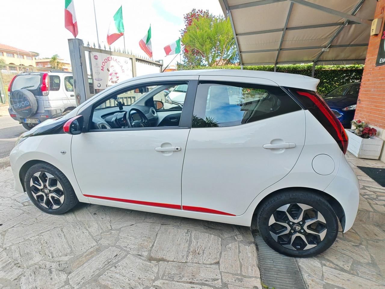 Toyota Aygo Connect 1.0 VVT-i 72 CV 5 porte x-fun MMT