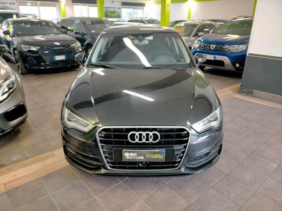 Audi A 3 Sportback 2.0 tdi S-LINE 150 cv s-tronic