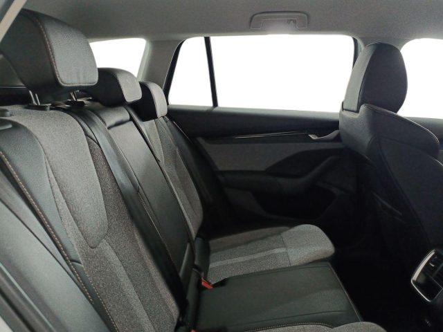 SKODA Octavia 2.0 TDI 150 CV DSG Wagon Executive