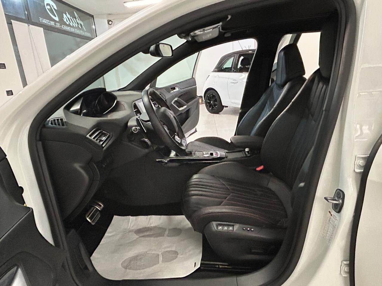 Peugeot 308 2.0 BlueHDi 180cv GT LINE