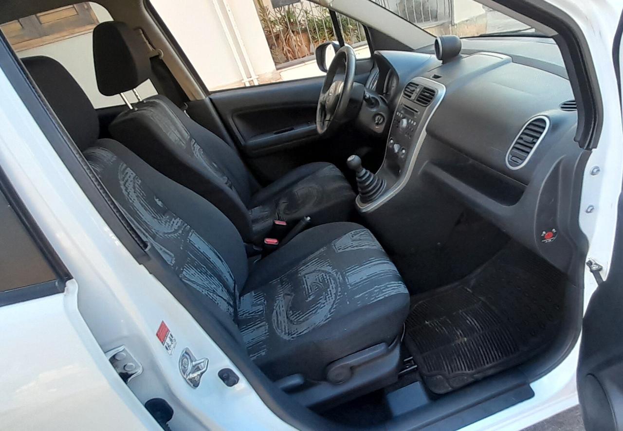 Opel Agila 1.2 16V 94CV Enjoy