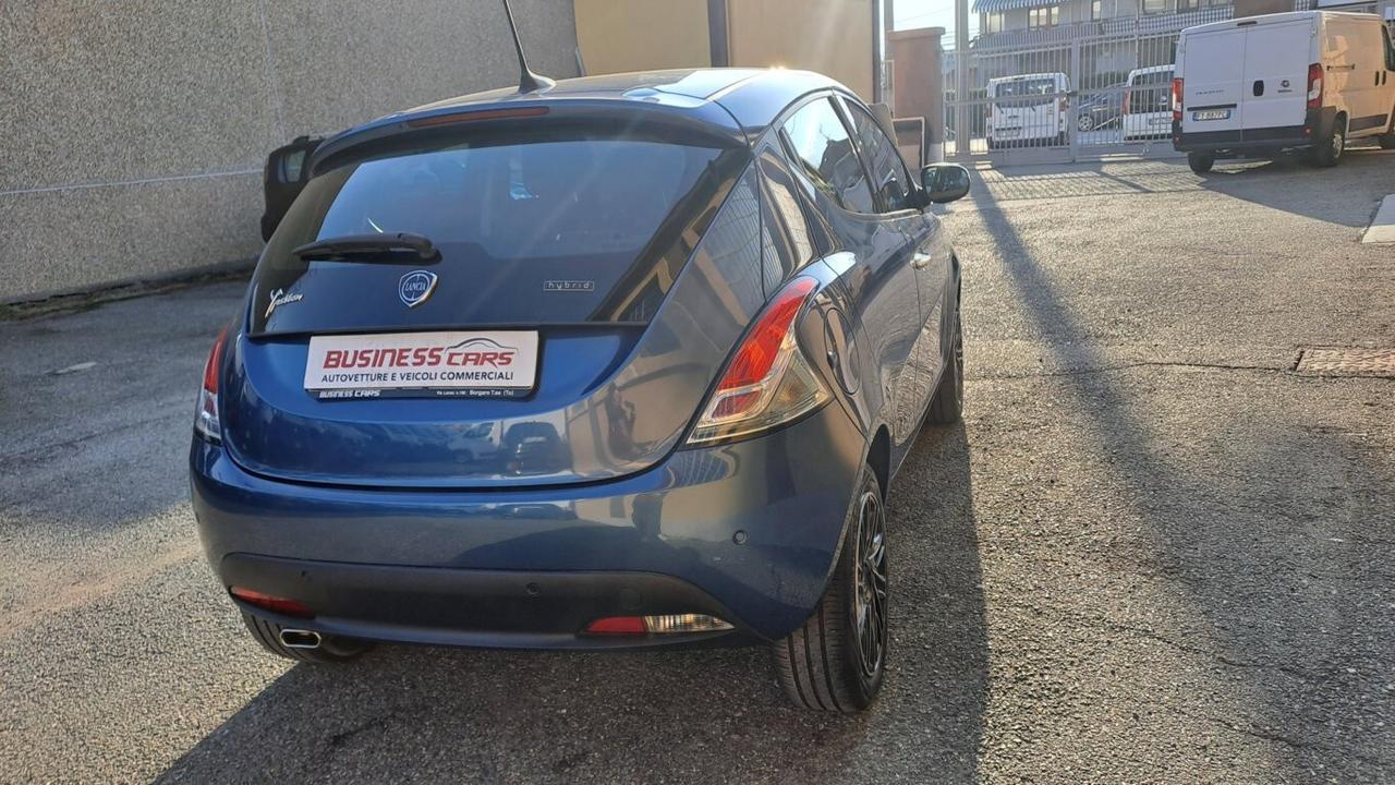 Lancia Ypsilon 1.0 FireFly 5 porte S&S Hybryd Gold KM. 32000 CERTIFICATI - AUTO PER NEOPATENTATI