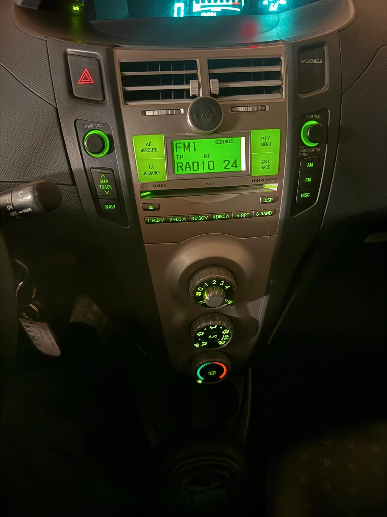 TOYOTA YARIS 1.0 BENZINA GOMMATA NUOVA