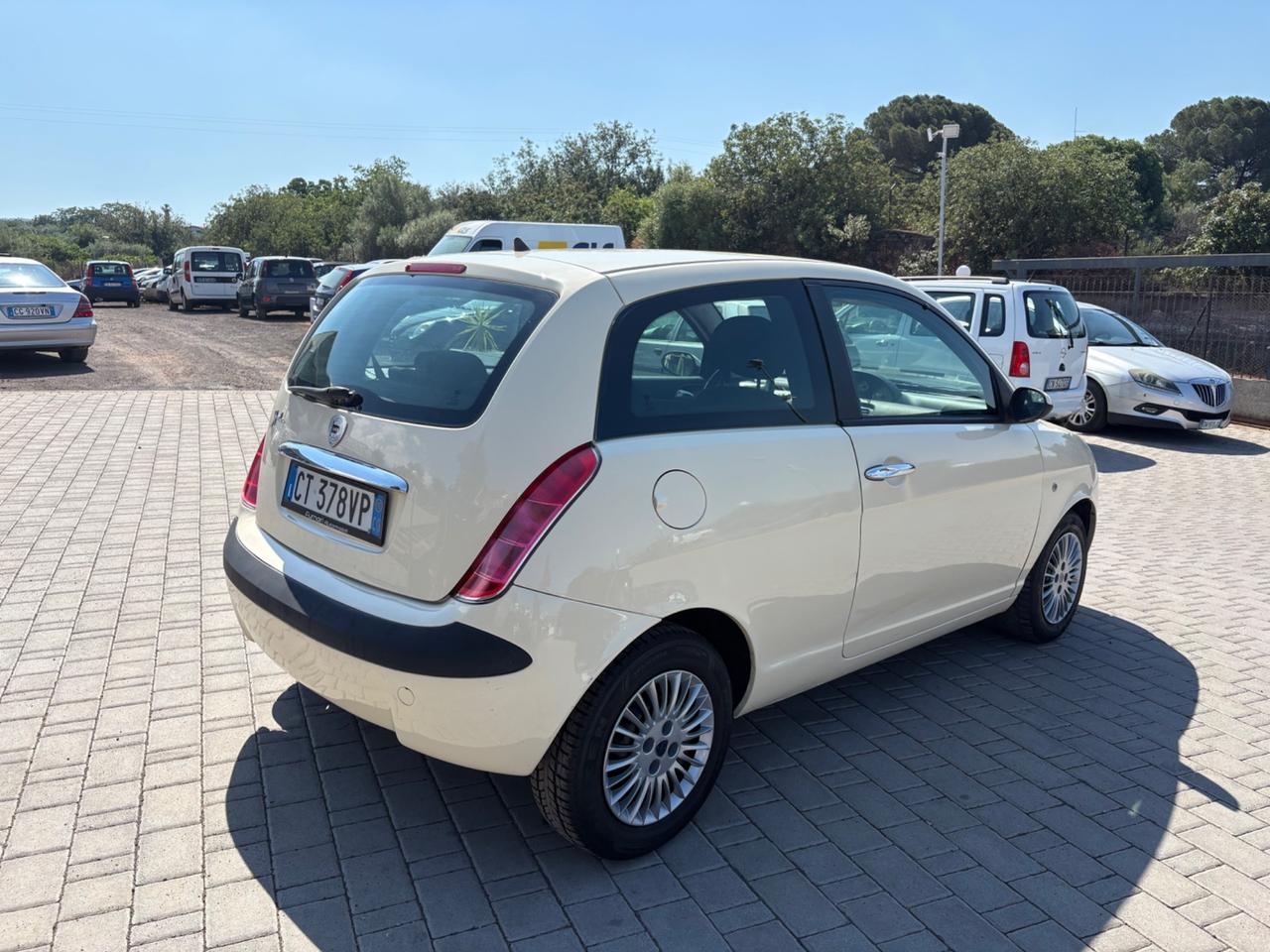 Lancia Ypsilon 1.2 fire